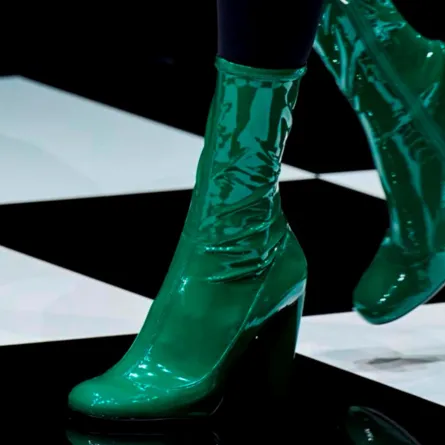 حذاء جلد باللون الأخضر من إمبوريو أرماني Emporio Armani