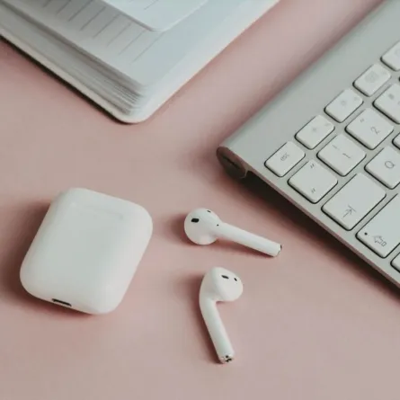 سماعات إيربودز