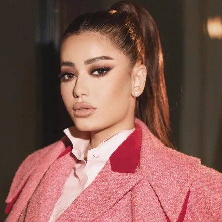 رحمة رياض - صورة من صفحتها الرسمية على انستغرام