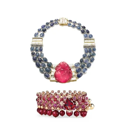 حجر الرحمة والشفاء العاطفي.. تزيني بقلادات مرصعة بحجر التورمالين الوردي لإطلالة ساحرة