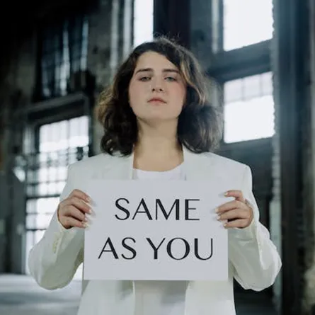 كيف تفرض شخصيتك وحضورك على من حولك؟