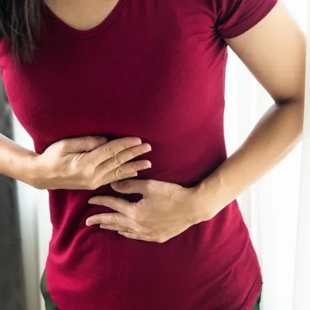 أسباب ألم رأس المعدة عديدة (المصدر: Adobe.Stock)