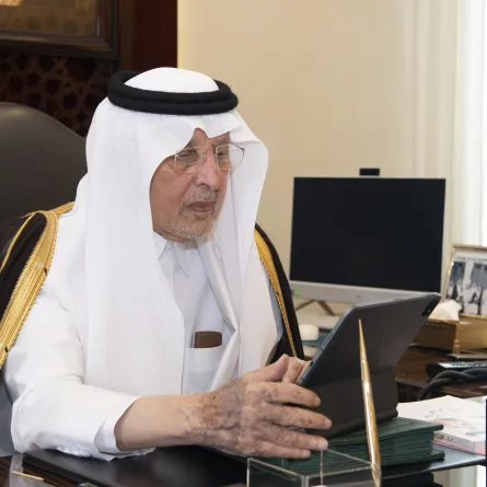 أمير منطقة مكة المكرمة الأمير خالد الفيصل الربط الإلكتروني بين الأمارة ومحافظات المنطقة
