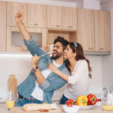 كيفية التعامل مع الزوجة العنيدة