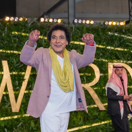 محمد منير في حفل Joy Awards 2023-الصورة من المركز الإعلامي لموسم الرياض