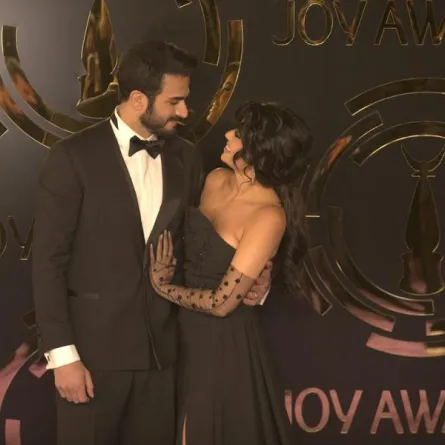 رحمة رياض وزوجها ألكسندر علوم الصورة من المركز الإعلامي لموسم الرياض