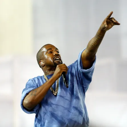  Kanye West preforms during the closing ceremony on Day 16 of the Toronto 2015 Pan Am Games on July 26, 2015 in Toronto, Canada.  EZRA SHAW / GETTY IMAGES NORTH AMERICA / Getty Images via AFP