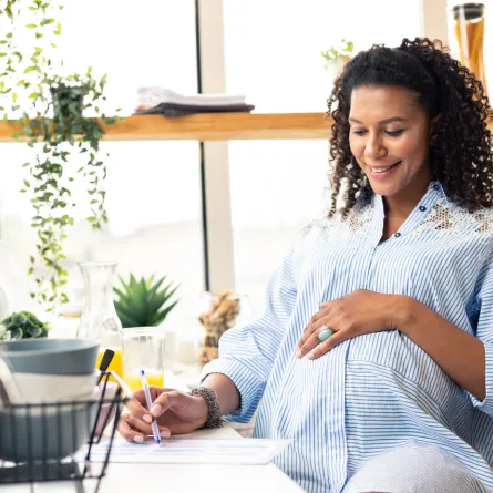 صورة لحامل في الأربعين