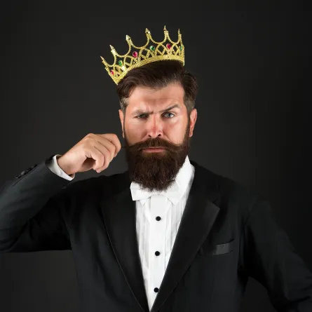 صفات الرجل النرجسي في الحب (المصدر: Adobe.Stock)