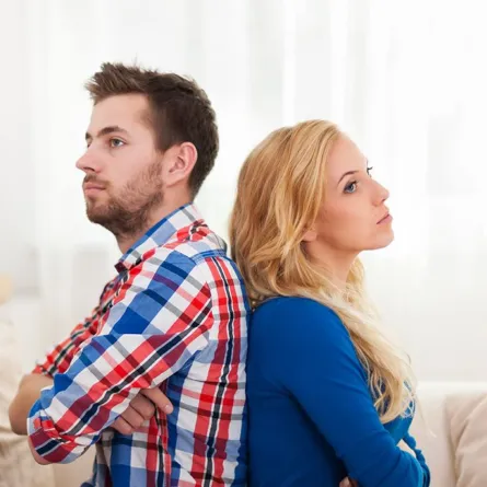 ما هي علامات العلاقة السامة؟