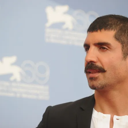 Actor Ozcan Deniz poses during the photocall of "Araf (Araf-Somewhere in between)" during the 69th Venice Film Festival on September 5, 2012 at Venice Lido. ""Araf (Araf-Somewhere in between)" is competing in the Orizzonti section of the festival. AFP PHOTO / TIZIANA FABI TIZIANA FABI / AFP