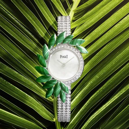 ساعات بتصميم أوراق الشجر Leaf Watches