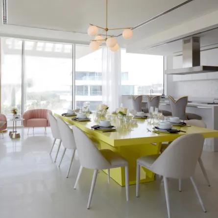 نموذج عن المطبخ في الشقة الحديثة 