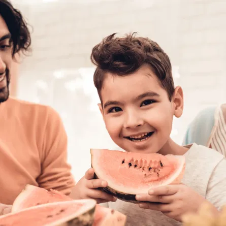 صورة لعادات الطفل الغذائية