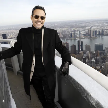 Marc Anthony visit the Empire State Building on December 05, 2022 in New York City. John Lamparski/Getty Images for Empire State Realty Trust/AFP  John Lamparski / GETTY IMAGES NORTH AMERICA / Getty Images via AFP