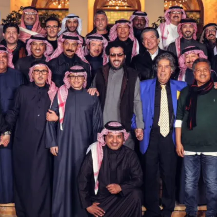 تجمع الفنانين الخلجيين والعرب-الصورة من حساب المستشار تركي ال الشيخ على تويتر