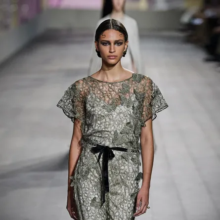 جمبسوت راق من ديور Dior