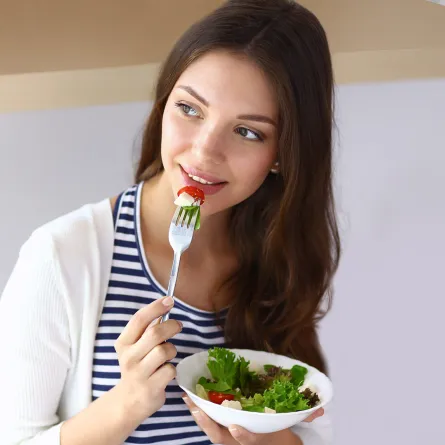 ما علاقة التغذية بالدورة الشهرية وانتظامها؟