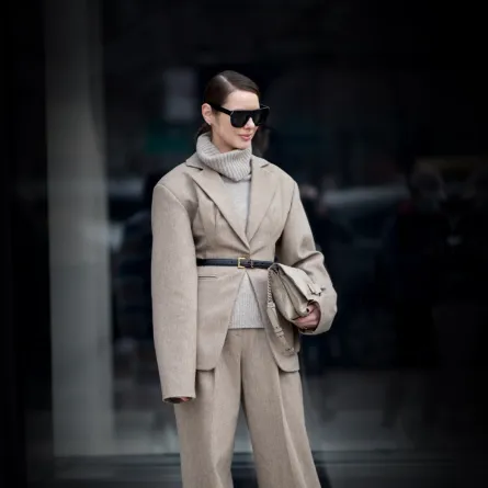 جاكيت بليزر باللون البيج من Street Fashion