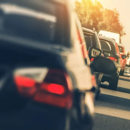 زحام مروري - قيادة السيارة