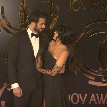 رحمة رياض وزوجها ألكسندر علوم الصورة من المركز الإعلامي لموسم الرياض