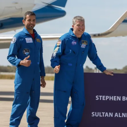 بدعم من الشيخ محمد بن زايد.. الرائد سلطان النيادي يستعد لأطول مهمة فضائية في تاريخ العرب غدا - الصورة من وام