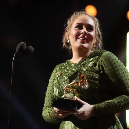  Singer Adele during The 59th GRAMMY Awards at STAPLES Center on February 12, 2017 in Los Angeles, California. Christopher Polk/Getty Images for NARAS/AFP Christopher Polk / GETTY IMAGES NORTH AMERICA / Getty Images via AFP