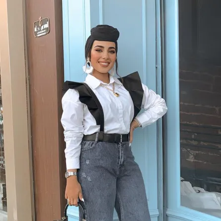 هدير عاطف باطلالة كلاسيكية - الصورة من حسابها على الانستغرام