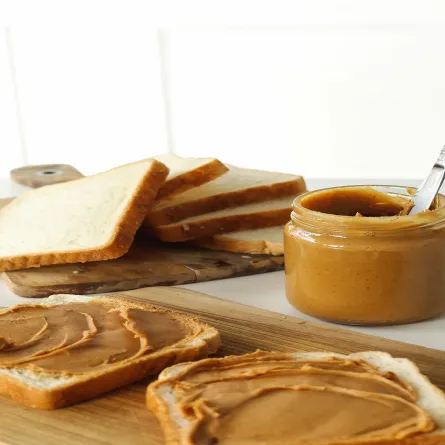 فوائد زبدة البندق لزيادة الوزن (المصدر: Freepik)