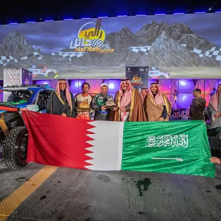 تتويج العطية بطلا لرالي حائل تويوتا الدولي 2023 في نسخته الـ 19. الصورة من "واس"