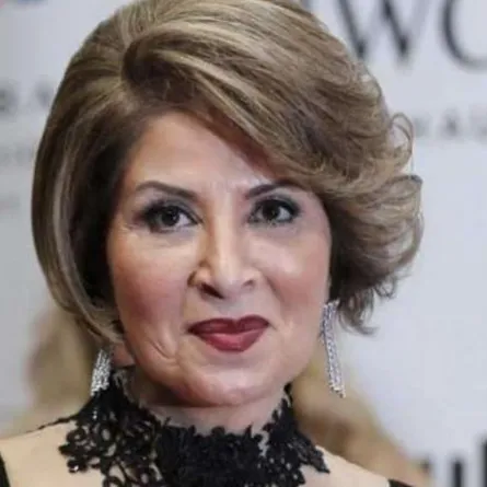 بوسي - الصورة من حساب ابنتها مي على انستغرام