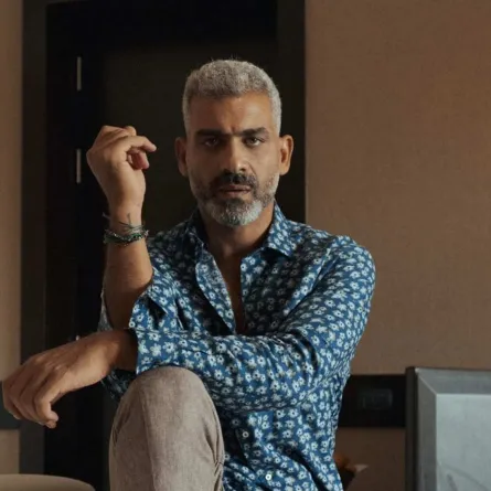 هاني عادل- الصورة من صفحته الرسمية على الفيس بوك