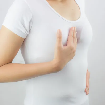 علاج ارتجاع المريء في المنزل (المصدر: Adobe.Stock)