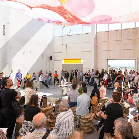 فعاليات وأعمال تعرض لأول مرة!! تعرفوا إلى تفاصيل بينالي الشارقة 15 في الإمارات - الصورة من حساب مؤسسة الشارقة للفنون على انستجرام