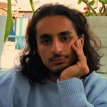 المصمم أنور بوغروغ: تصاميمي مزيج من الثقافتين المغربية والاسكندنافية