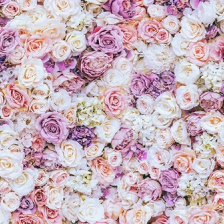 تنسيق الزهور في ديكور حفل الزفاف 