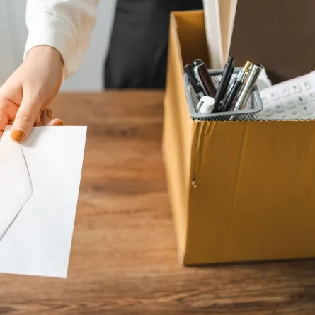 رسالة الاستقالة من العمل تًكتب بصورة محترفة