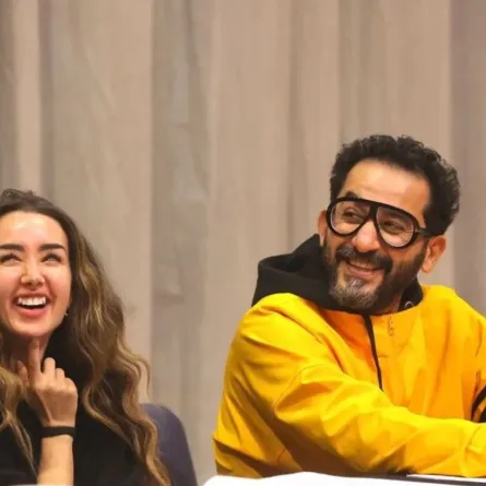 أحمد حلمي من بروفات مسرحية ميمو - الصورة من صفحته الرسمية على الفيس بوك