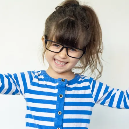 صورة لطفلة 6 سنوات