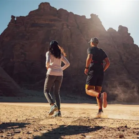 بمشاركة أكثر من 1000 متسابق.. انطلاق سباق درب العلا  