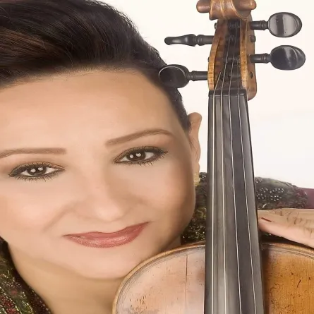 الفنانة أمينة الصرارفي- الصورة من حسابها على الفيسبوك