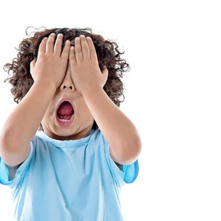 صورة تعبر عن خوف الطفل