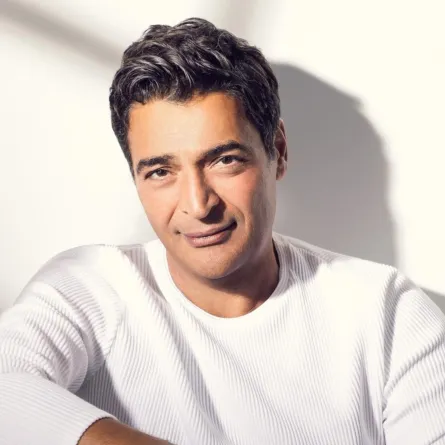 حميد الشاعري - الصورة من صفحته الرسمية على الفيس بوك