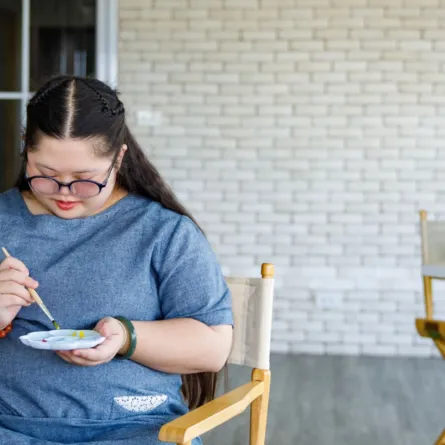 صورة طفلة مصابة بالحمى المنغولية