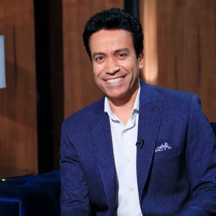 سامح حسين - الصورة من صفحته الرسمية على الفيس بوك