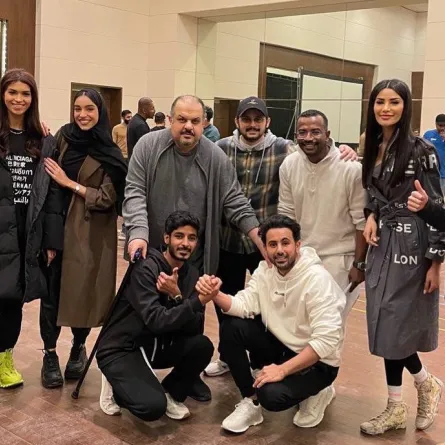 من كواليس مسرحية "معلقاتنا امتداد أمجاد"- صورة من صفحة الفنان عايض يوسف على انستغرام