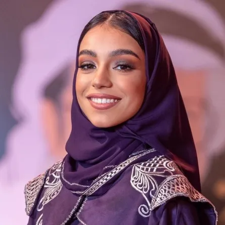 زينة عماد-  صورة من صفحتها على انستغرام