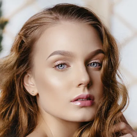 الميلاتونين لبشرة شابة ومشرقة Melatonin - الصورة من Shutterstock