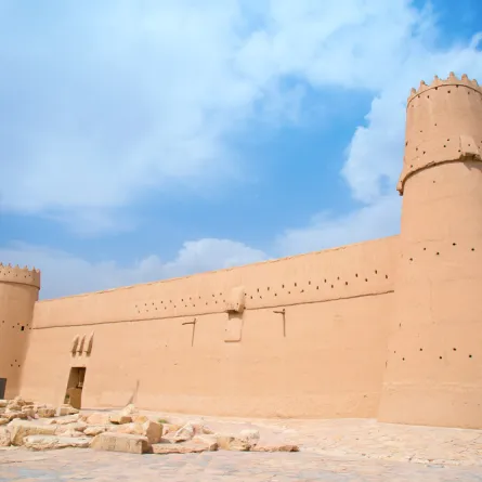 لقطة خارجية لقصر المصمك