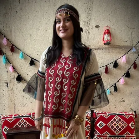 من تصميمات يوم التأسيس للمصممة غادة كردي 